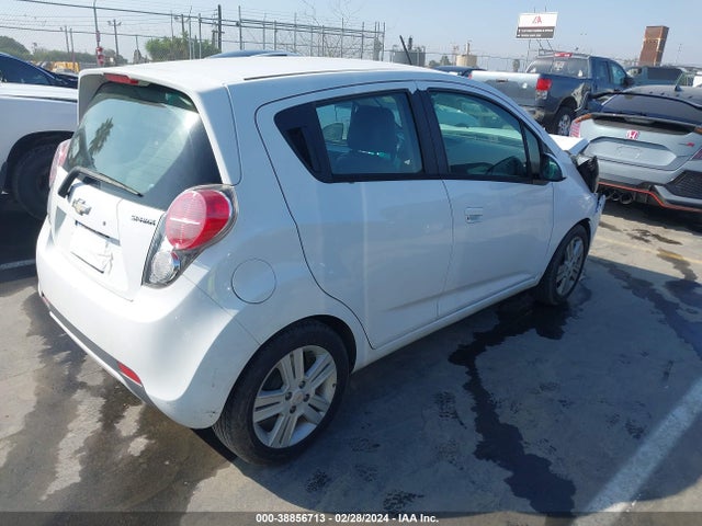 Chevrolet Spark 1lt Auto 2014 KL8CD6S96EC497358 Image 4