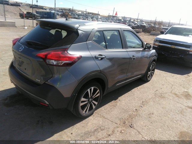 Nissan KICKS SR 2018 3N1CP5CU4JL544948 Image 4