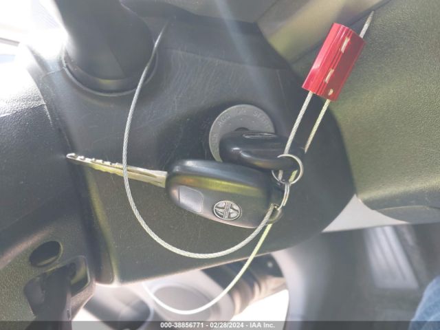 JTLZE4FE1FJ069046 Scion XB