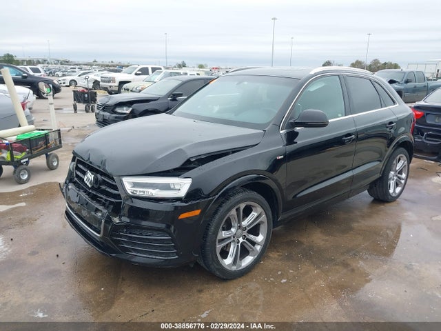 WA1HCCFS2JR002411 Audi Q3 2.0t Premium/2.0t Sport Premium
