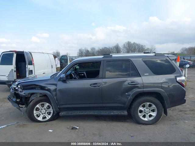 Toyota 4RUNNER SR5 2020 JTEBU5JR0L5787770 Image 13