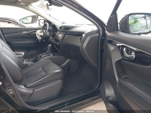 JN1BJ1CP6HW034511 Nissan Rogue Sport Sl