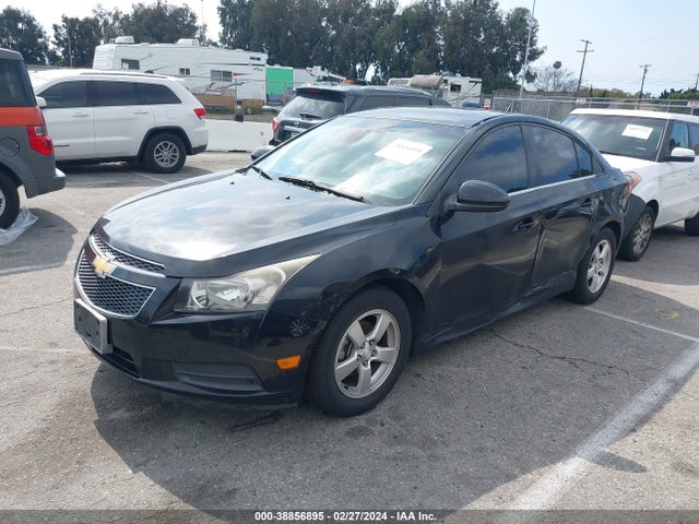 Chevrolet Cruze 1lt Auto 2014 1G1PC5SB2E7257153 Image 2