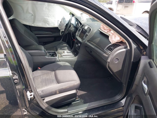 Chrysler 300 Touring 2021 2C3CCAAG6MH538150 Image 5