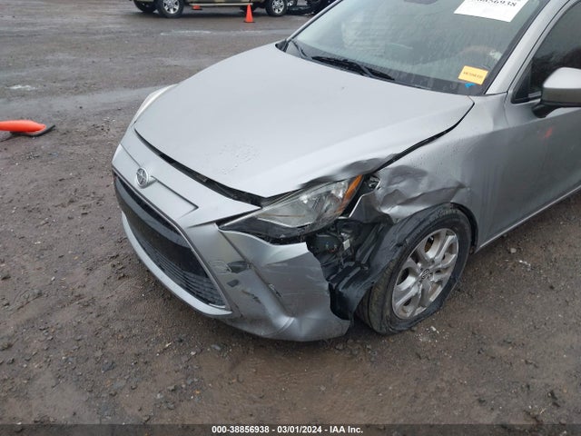 3MYDLBZV3GY133856 Scion IA