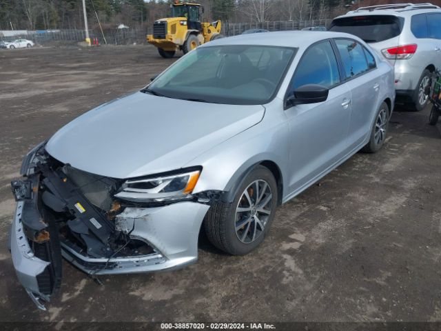 3VWD67AJ3GM240762 Volkswagen JETTA SE