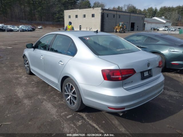 3VWD67AJ3GM240762 Volkswagen JETTA SE