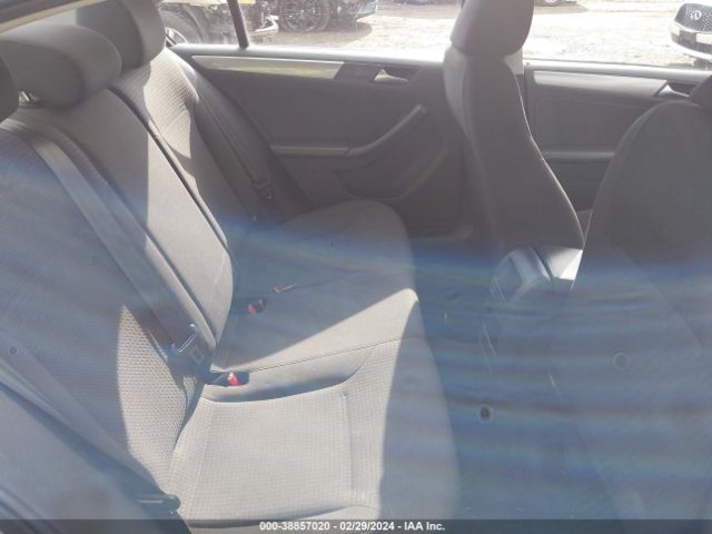 3VWD67AJ3GM240762 Volkswagen JETTA SE