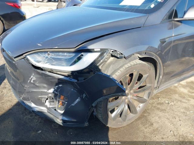 5YJXCBE29JF138490 Tesla Model X 100d/75d/p100d