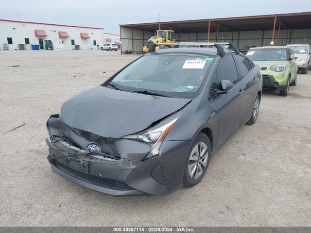 Toyota Prius Two 2017 JTDKBRFU0H3045936 Image 2