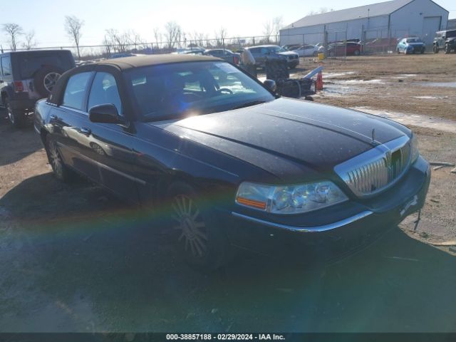Auction sale of the 2003 Lincoln Town Car Executive, vin: 1LNHM81W93Y686629, lot number: 38857188