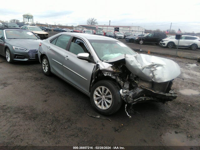 Toyota CAMRY LE 2016 4T4BF1FK4GR569914 Image 1
