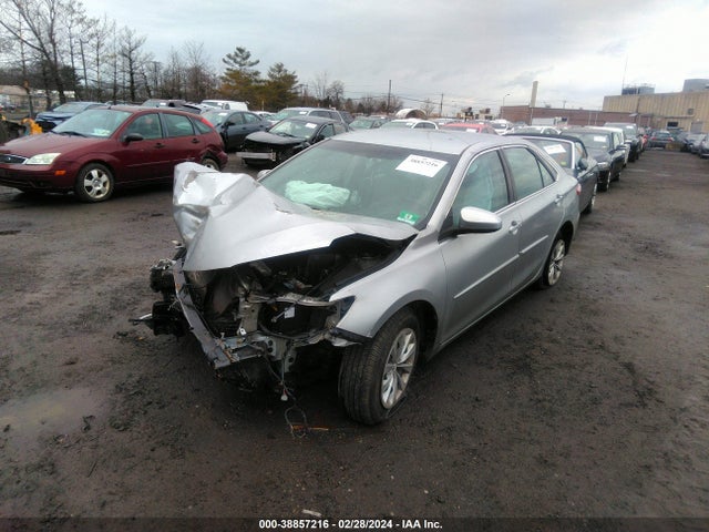 Toyota CAMRY LE 2016 4T4BF1FK4GR569914 Image 2