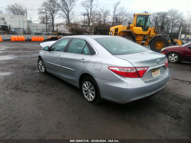 Toyota CAMRY LE 2016 4T4BF1FK4GR569914 Image 3