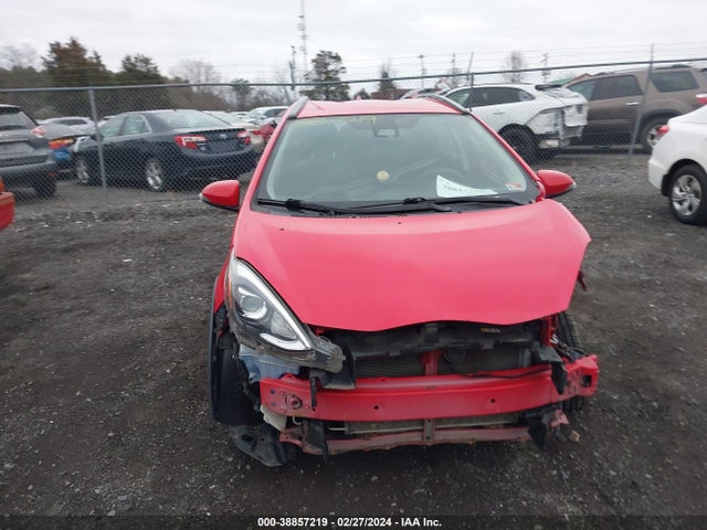 Toyota Prius C Two 2018 JTDKDTB30J1604312 Image 12