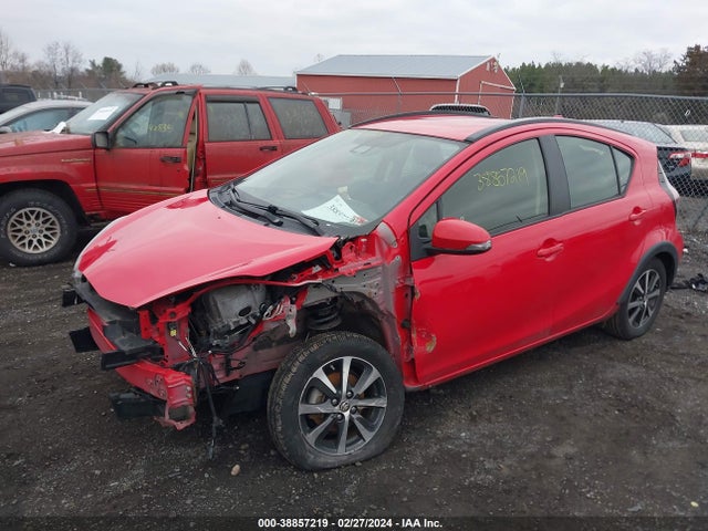 Toyota Prius C Two 2018 JTDKDTB30J1604312 Image 2