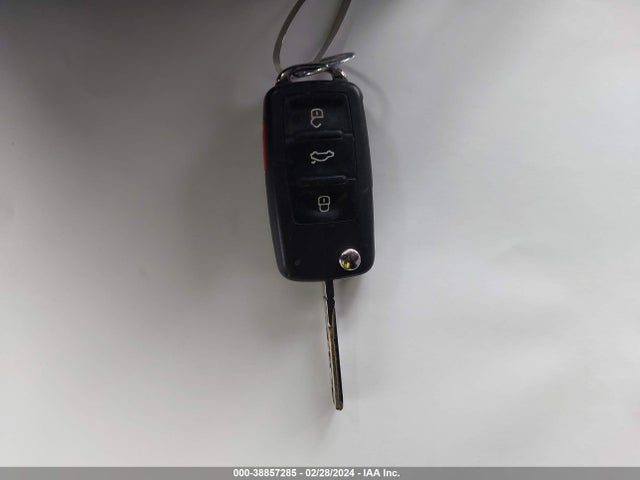 3VW167AJ9HM289050 Volkswagen Jetta 1.4t S