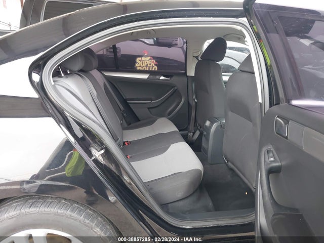 3VW167AJ9HM289050 Volkswagen Jetta 1.4t S