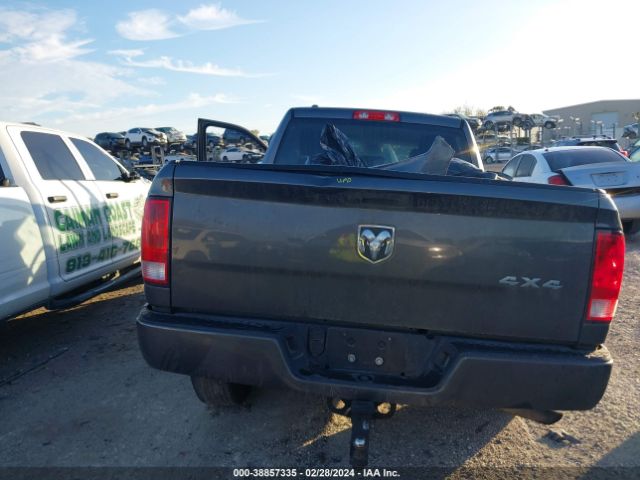 1C6RR7FGXKS525317 RAM 1500 Classic Express Quad Cab 4x4 6'4 Box
