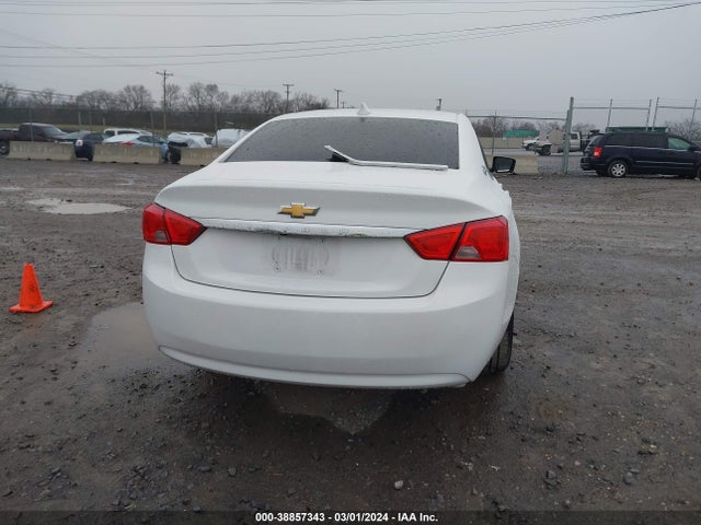 Chevrolet IMPALA 1LT 2018 2G1105S30J9146231 Image 16