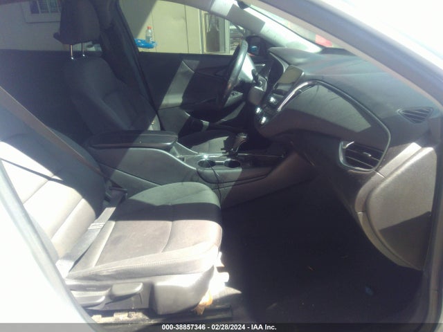 Chevrolet MALIBU LT 2018 1G1ZD5ST2JF122396 Image 5