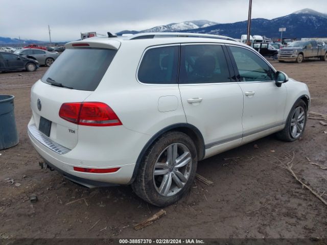 2012 VOLKSWAGEN TOUAREG WVGFK9BP3CD002823 Photo 3