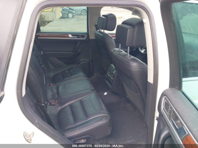 2012 VOLKSWAGEN TOUAREG WVGFK9BP3CD002823 Photo 7