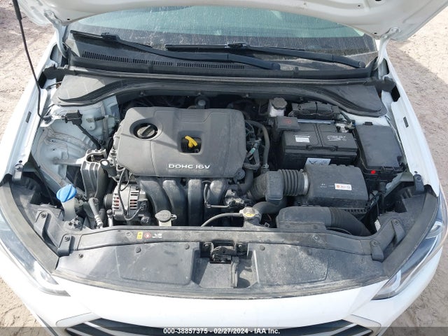 Hyundai ELANTRA SE 2018 5NPD74LF5JH317488 Image 10