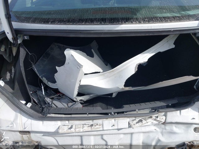Hyundai ELANTRA SE 2018 5NPD74LF5JH317488 Image 12