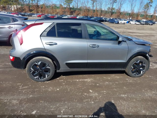 KNDCR3L16P5045952 KIA Niro Ev Wind