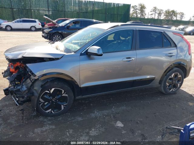 KNDCR3L16P5045952 KIA Niro Ev Wind