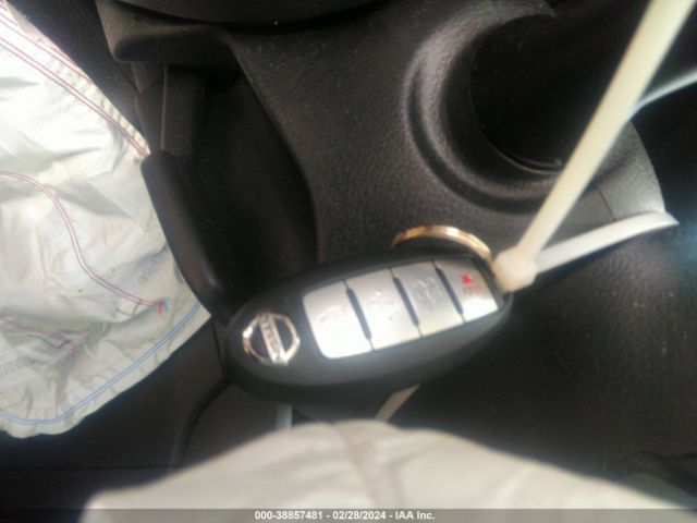3N1CN8EV8LL802338 Nissan Versa Sv Xtronic Cvt