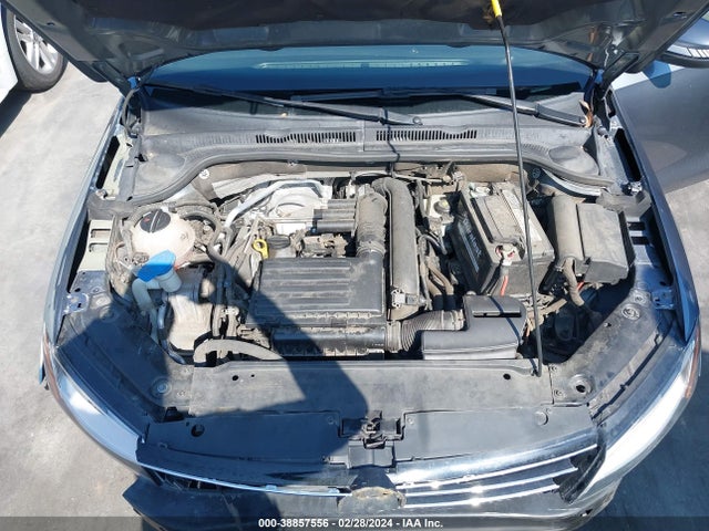 3VW2B7AJXHM231819 Volkswagen Jetta 1.4t S