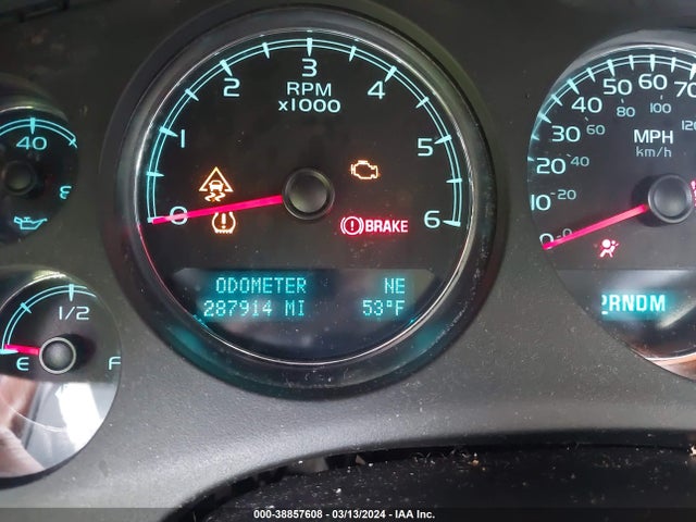 Chevrolet Suburban 1500 Lt 2014 1GNSCJE02ER210706 Image 15