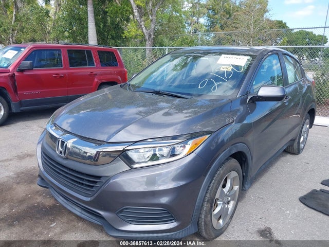 Honda HR-V LX 2019 3CZRU5H36KM702180 Image 2
