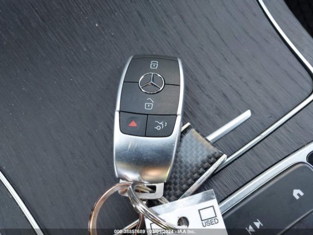 W1N0G8EBXNV381265 Mercedes-Benz Glc 300 4matic Suv