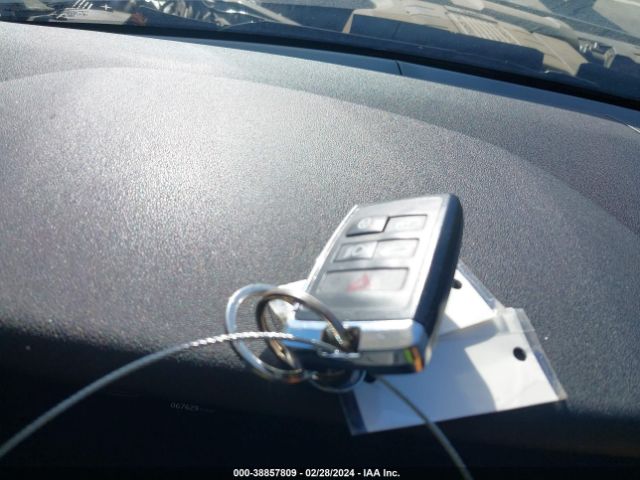 SALRT2RV7JA053078 Land Rover Discovery Hse Luxury