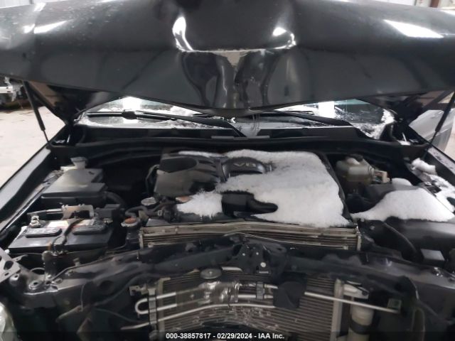 JN8AY2NCXKX510026 Nissan Armada Sl