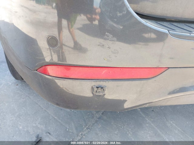 KIA SEDONA LX 2017 KNDMB5C17H6237994 Image 6