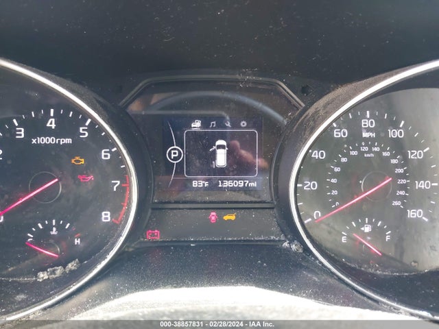 KIA SEDONA LX 2017 KNDMB5C17H6237994 Image 7