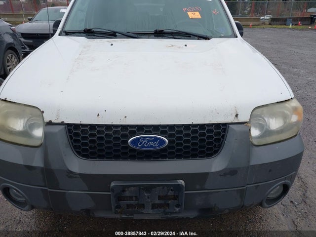 2005 FORD ESCAPE XLT VIN: 1FMYU93135KC27867