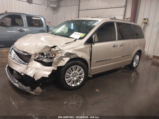 2C4RC1JG9FR730035 Chrysler Town & Country Limited