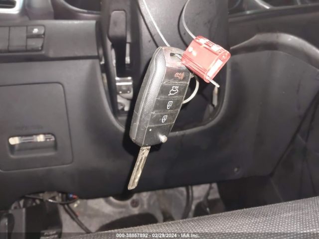 KNDPMCAC7J7349758 KIA Sportage Lx