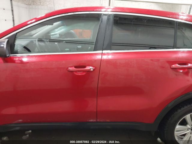 KNDPMCAC7J7349758 KIA Sportage Lx