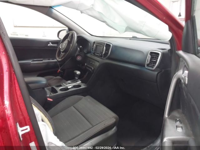 KNDPMCAC7J7349758 KIA Sportage Lx