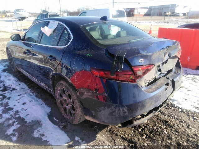 ZARFAEDNXH7530057 Alfa Romeo Giulia Awd
