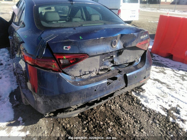 ZARFAEDNXH7530057 Alfa Romeo Giulia Awd