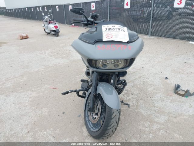 2018 HARLEY-DAVIDSON FLTRXSE 1HD1TCL10JB956925 Photo 4