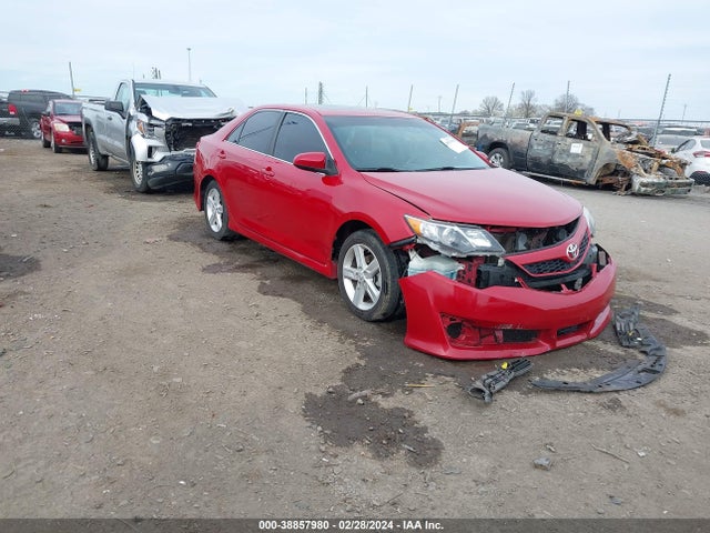 Toyota CAMRY SE 2014 4T1BF1FK1EU833713 Image 1