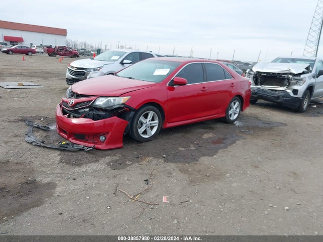 Toyota CAMRY SE 2014 4T1BF1FK1EU833713 Image 2